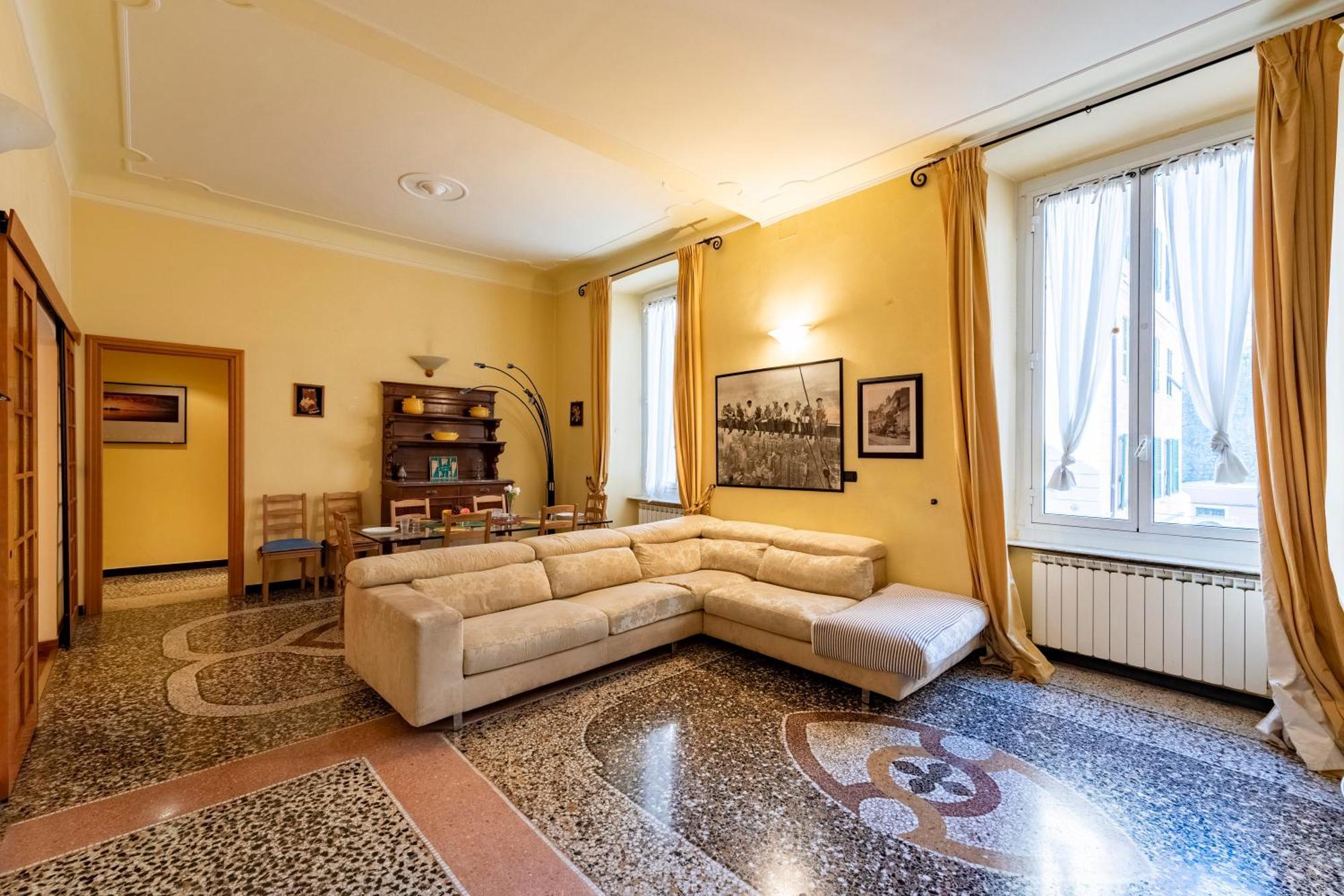 Apartment Graceful Center - Happy