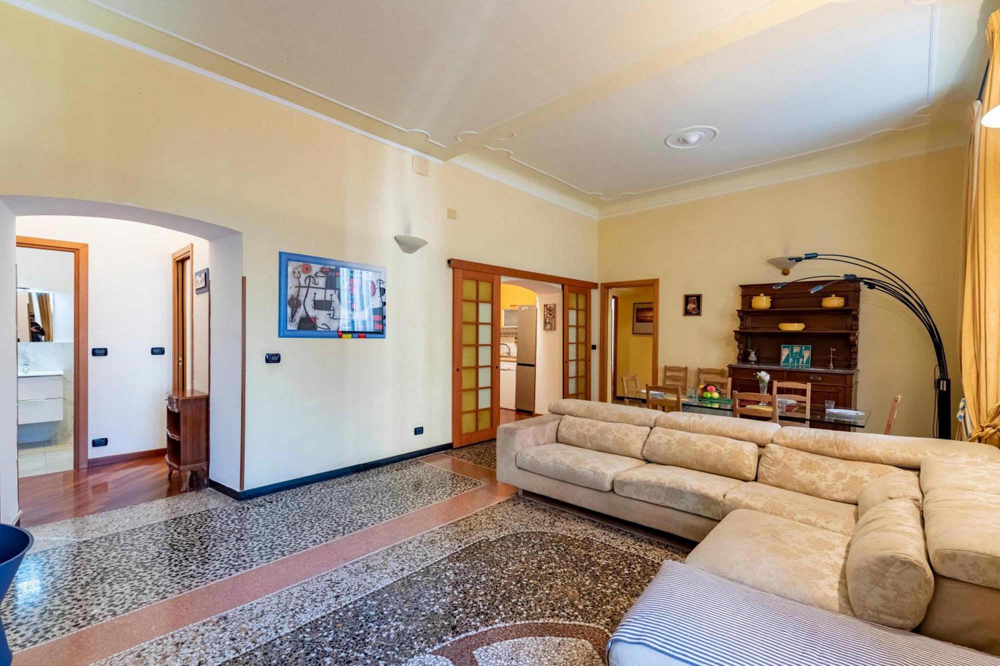 Graceful Center - Happy Apartment *